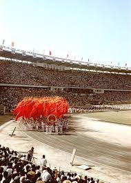 林诗栋：我没有让大家失望！胜利后亲吻胸前国旗